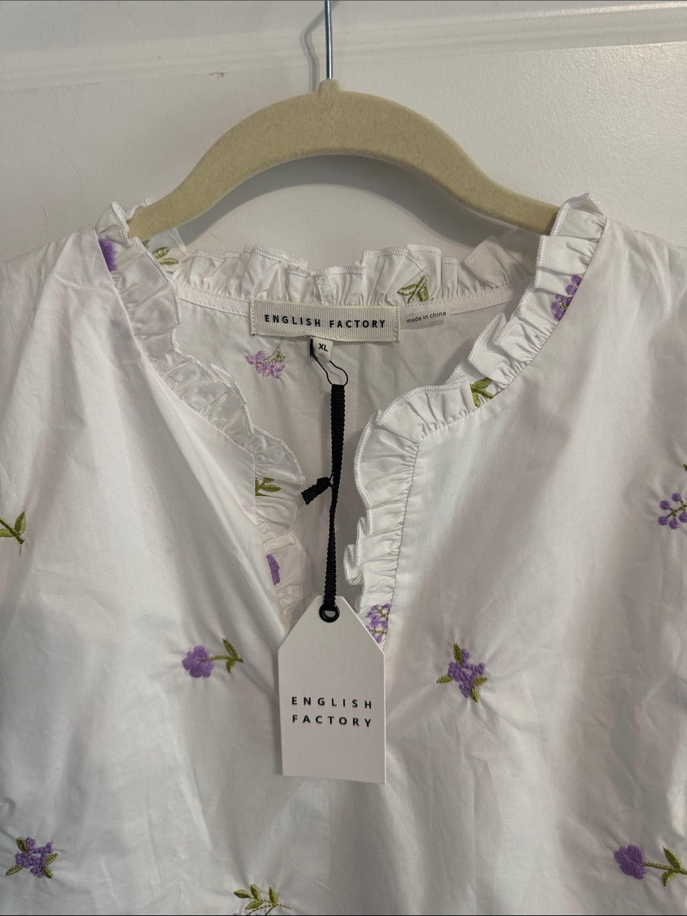 English Factory White Blouse with Purple Floral Embroidery XL - Picture 3 of 8